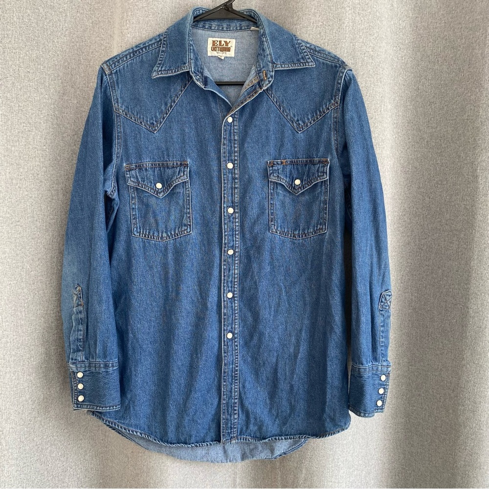 Men's Western Pearl Snap Shirt Bundle S - Wrangler, Ely Cattleman, Gap - Picture 6 of 9